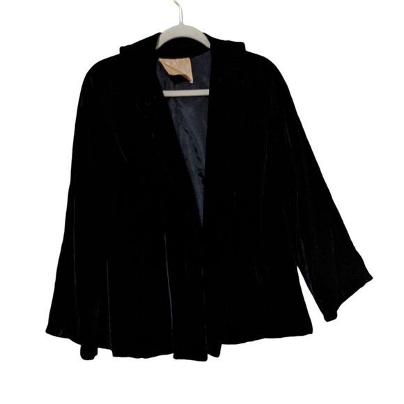 Vintage Jackets & Blazers - Vintage Watt & Shand black velvet swing coat union made holiday event night out